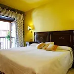 Hotel La Casona De Pío 2*